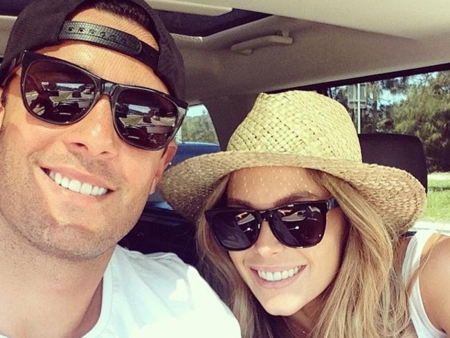 Jennifer Hawkins and husband Jake Wall share Instagram 