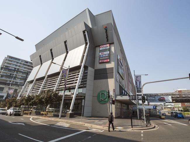 NORTHERN DISTRICT TIMES/AAP. Ryde Council Chambers at 1 Pope Street at Ryde on Friday, 1 November, 2019. Ryde Council Chambers & the mayor's office in Pope St at Ryde. (AAP IMAGE / Troy Snook)