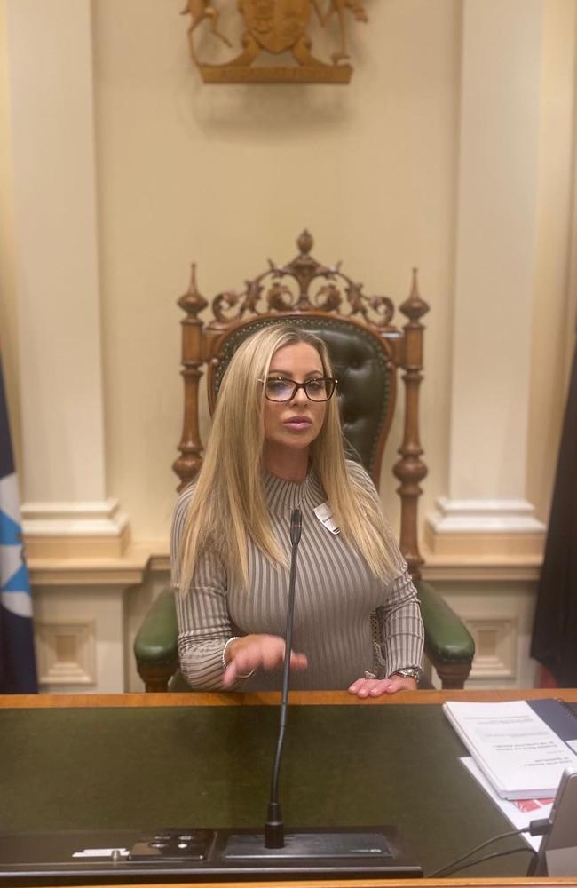 Brooke Henley-Smith gets a photo in the Queensland parliament.