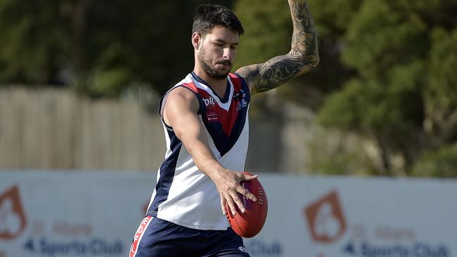 EDFL: St Albans SM v Tullamarine SM at Kings Park Reserve, Kings Park, Victoria, Saturday 25th May 2024. St Albans Brandon Coletta kicks. Picture:Andrew Batsch