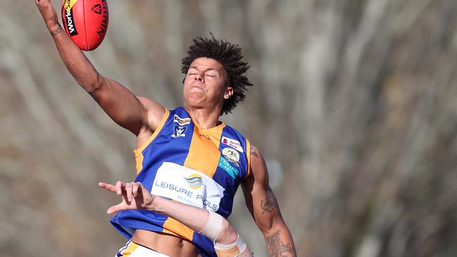 Bendigo FNL, Round 7, Maryborough V Golden Square, at Princes Park, Maryborough, Seb Collins, 19,  Maryborough Magpies   &   Kai Daniels, 11, olden Square Bulldogs,   Picture Yuri Kouzmin