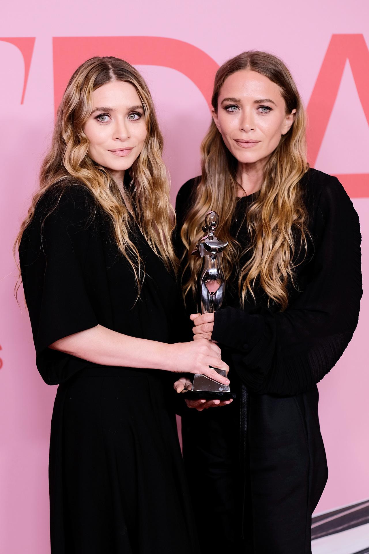 Mary-Kate Olsen steps out in a petite alligator bag from The Row