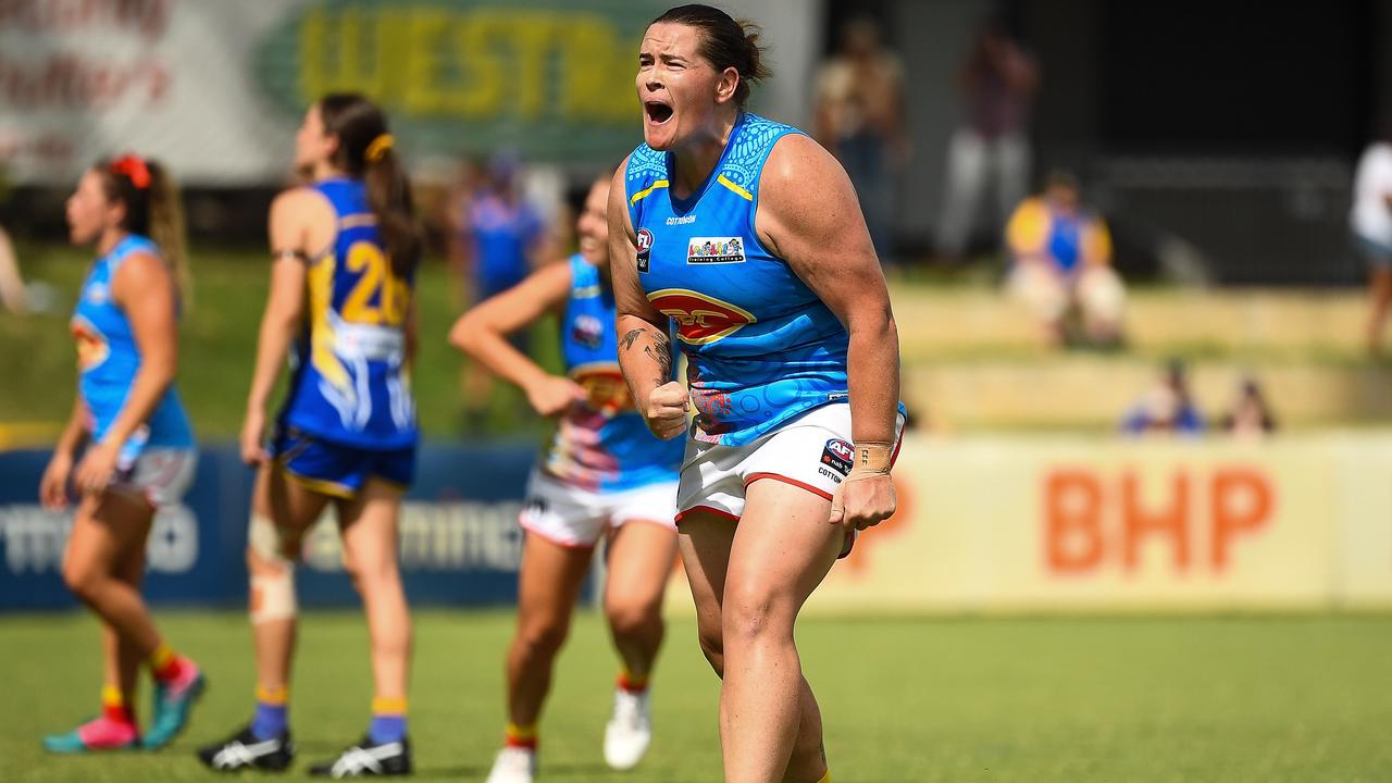 Sarah Perkins has suffered a serious knee injury that will end her AFLW season. Picture: AFL Photos/Getty Images