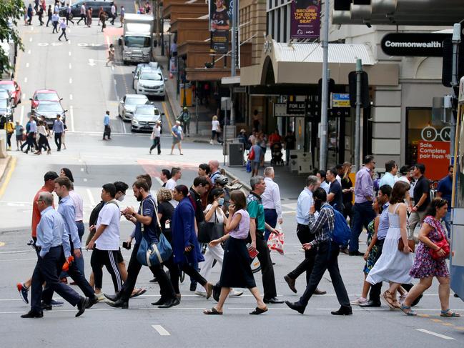 General pictures of crowds and office workers returning to the Brisbane CBD Brisbane Monday 14th March 2022 Picture David Clark