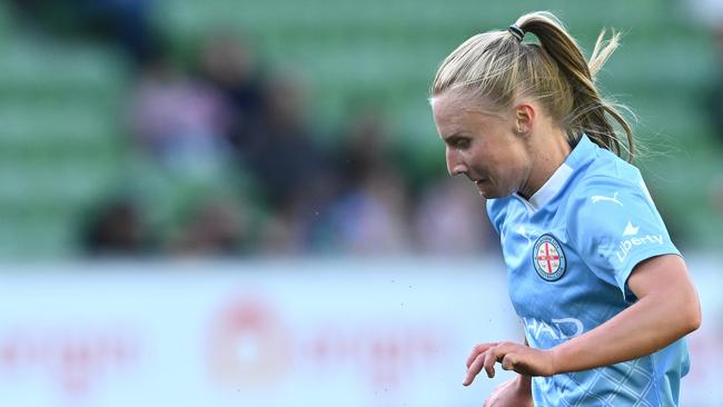 MELBOURNE, AUSTRALIA - NOVEMBER 12: Holly McNamara of Melbourne City controls the ball during the A-League Women round four match between Melbourne City and Western Sydney Wanderers at AAMI Park, on November 12, 2023, in Melbourne, Australia. (Photo by Quinn Rooney/Getty Images)