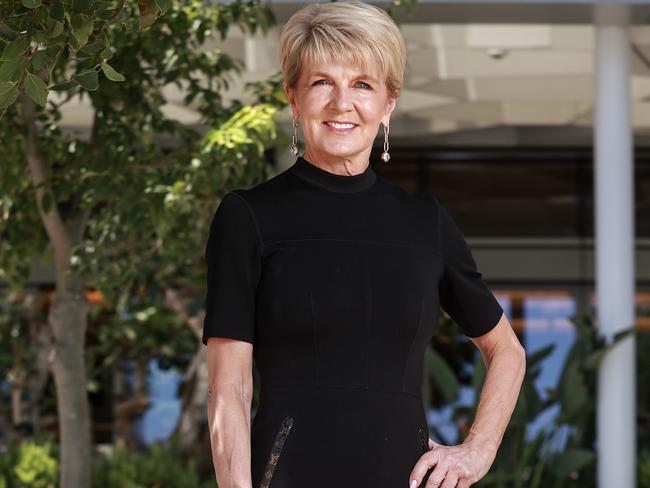 Julie Bishop helped promote the Ovarian Cancer Research Foundation’s awarding of new grants totalling almost $1.8 million to three researchers leading the fight against ovarian cancer. Picture: Justin Lloyd.