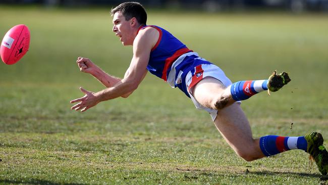 Clinton Young in action for Gisborne. Picture: Andy Brownbill