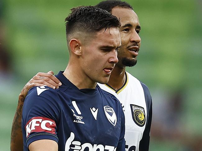 MELBOURNE, AUSTRALIA - MARCH 19: Fernando Romero of the Victory leaves the field after being shown a red card for a tackle on Maximilien Balard of the Mariners during the round 21 A-League Men's match between Melbourne Victory and Central Coast Mariners at AAMI Park, on March 19, 2023, in Melbourne, Australia. (Photo by Daniel Pockett/Getty Images)