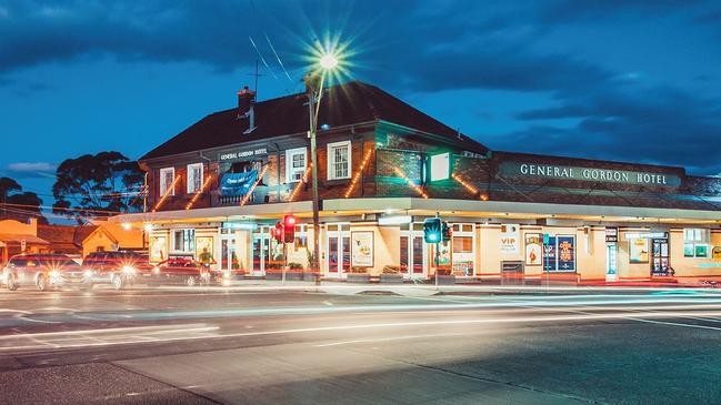 How the rebuilt General Gordon Hotel will look.