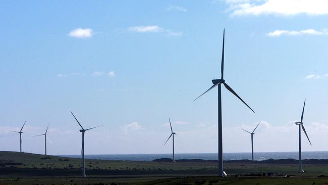 A new wind farm proposed for the state’s Central Highlands would boost wind power generation in Tasmania by about 50 per cent.