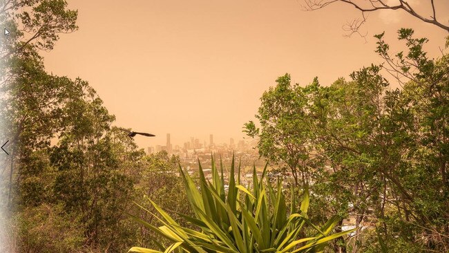 The hazy over Brisbane CBD on Saturday morning. Picture: Jennifer Dudley-Nicholson