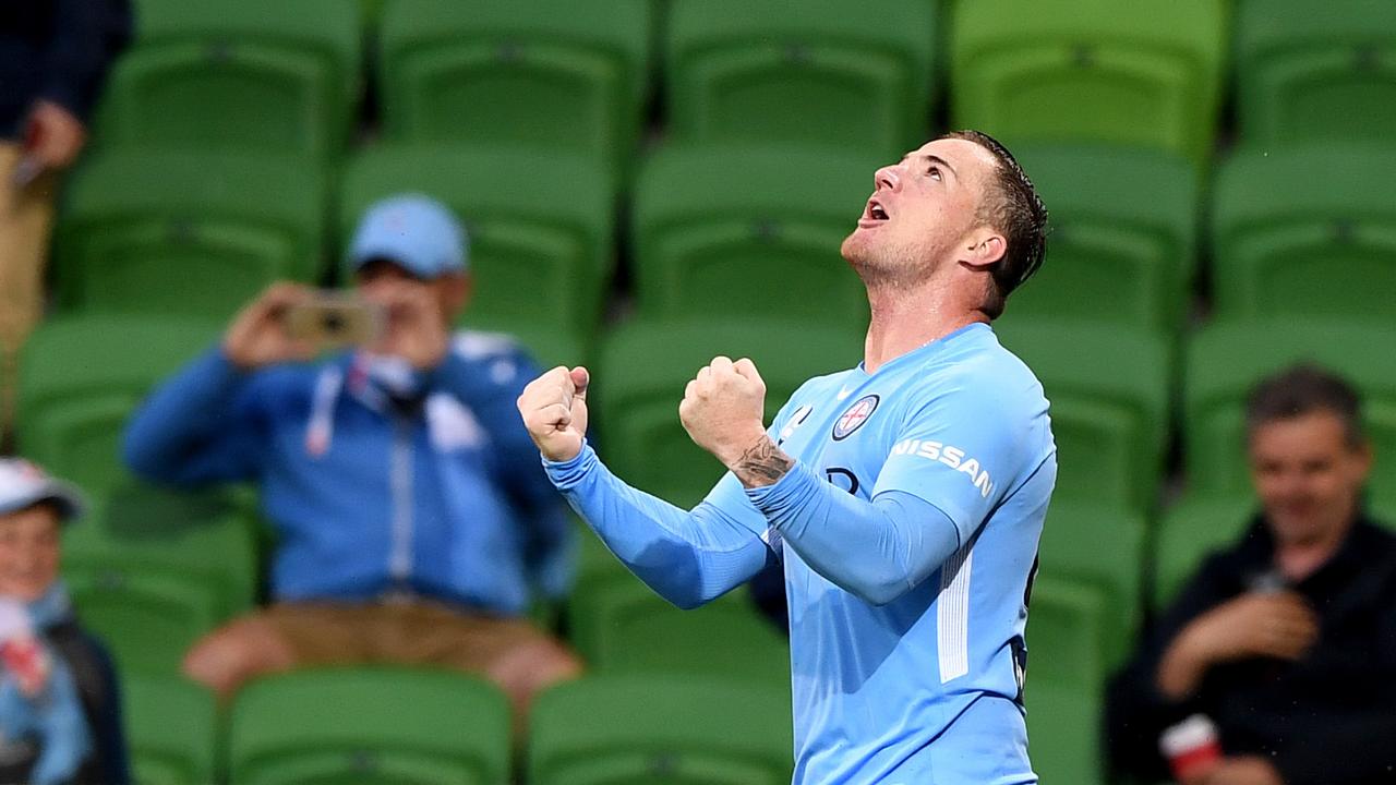 The Central Coast Mariners are in talks to bring Ross McCormack back to the A-League.