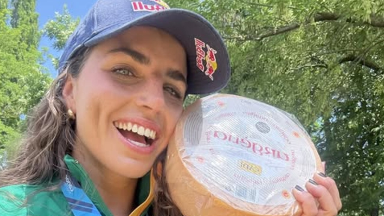 Wheel deal! Jess Fox comeback rewarded with strange – but edible – ‘trophy’