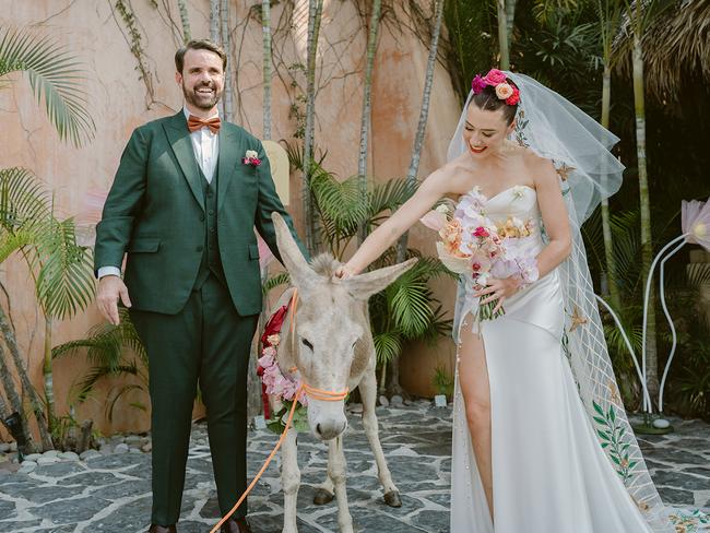 CFMEU officials Joe Myles and Elizabeth Doidge at their Mexican wedding