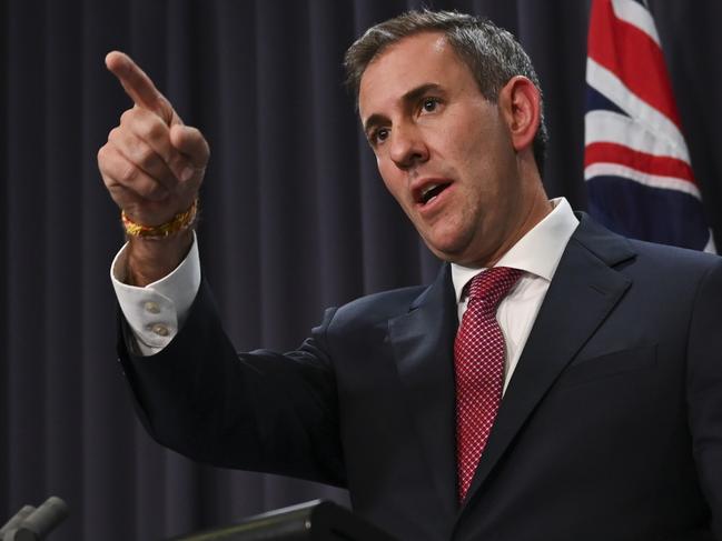 CANBERRA, AUSTRALIA, NewsWire Photos. DECEMBER 5, 2023: Treasurer Jim Chalmers holds a press conference on interest rates at Parliament House in Canberra. Picture: NCA NewsWire / Martin Ollman