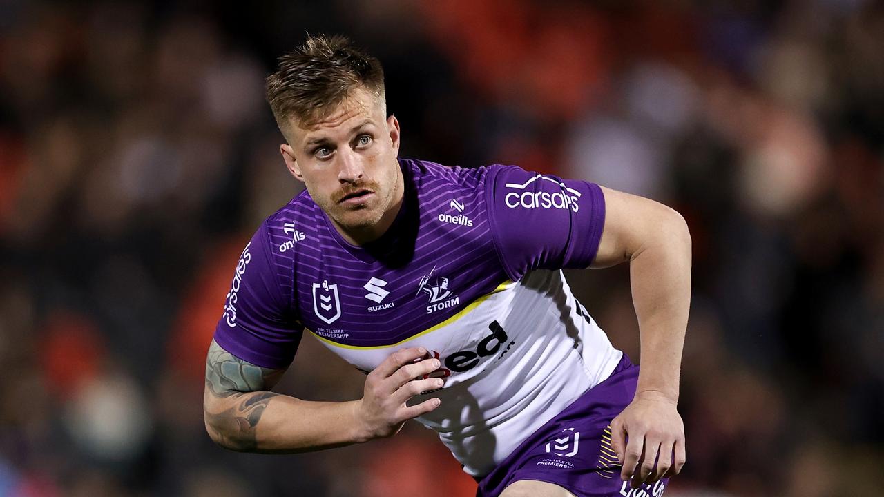 Cameron Munster warming up. Photo: Brendon Thorne/Getty Images