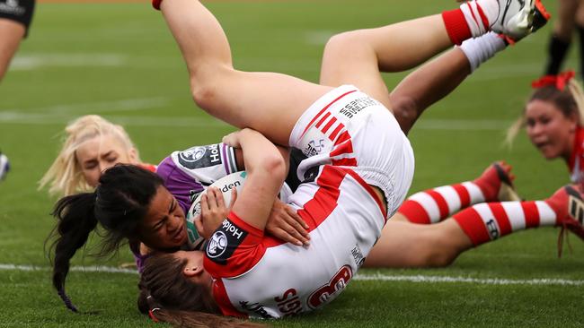 Jessica Sergis in the thick of it the last time the Dragons played the Warriors.