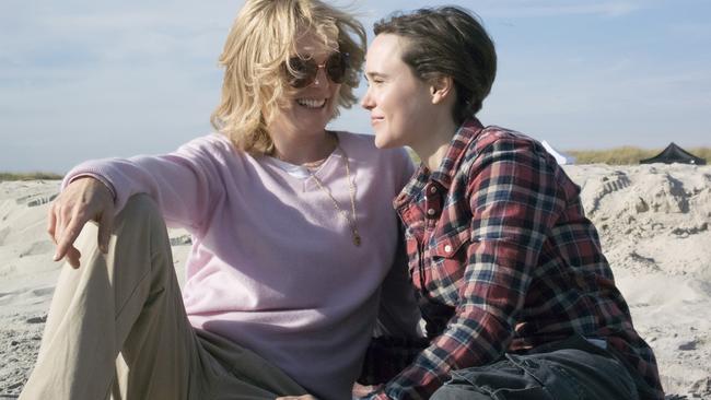 Julianne Moore and Ellen Page are convincing as two women who love each other in <i>Freeheld</i>.