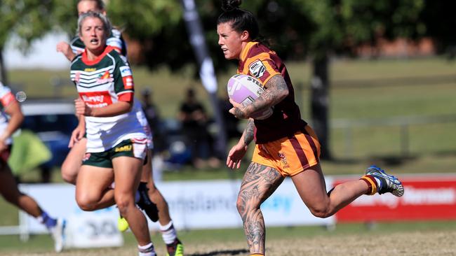 Jayme Fressard in action during 2018 Women's rugby league National Championships game between QLD City v NSW Country. Photo: Adam Head