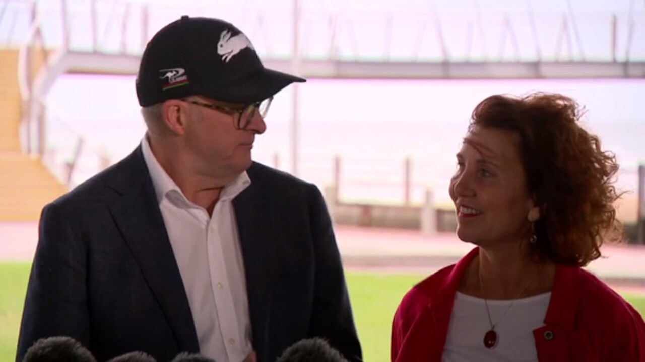 Anthony Albanese welcomes new Member for Dunkley Jodie Belyea to Question Time