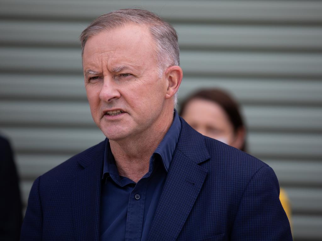 Labor leader Anthony Albanese has refused to ban MPs from claiming a $291-a-night allowance to stay in their own apartment in Canberra if elected.