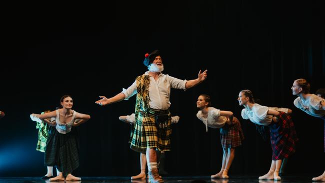 Queensland Ballet gives its world premiere performance of <i>Tartan</i> to Noosa Alive! in June 2023.