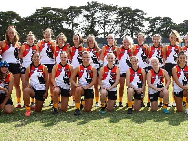 MELBOURNE, AUSTRALIA - MARCH 03: The Dandenong Stingrays pose for a team photo during the AFL Vic U18 Championships at Frankston Oval on March 03, 2019 in Melbourne, Australia. (Photo by Kelly Defina/AFL Media/Getty Images)