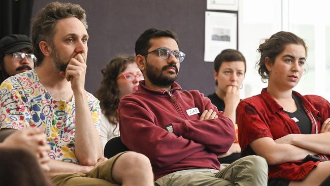 People at the BPU event listen to arguments against a Voice to Parliament. Picture: NCA NewsWire / Martin Ollman