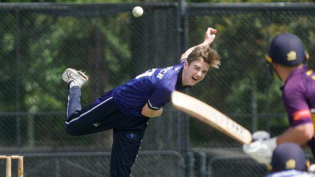 Mt Waverley bowler Angus Roach. Picture: Valeriu Campan