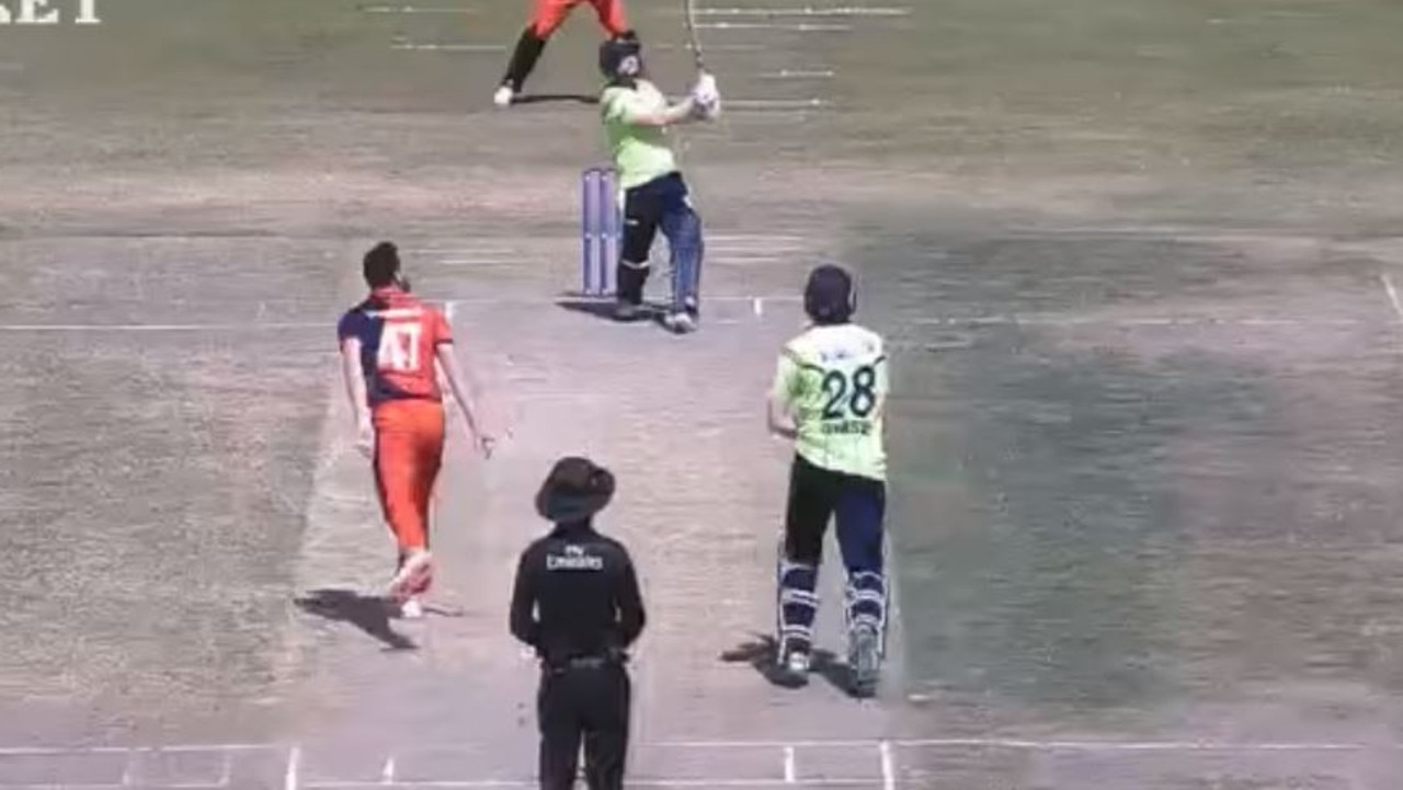 Stuart Poynter sealed a remarkable win for Ireland with a last-ball six.