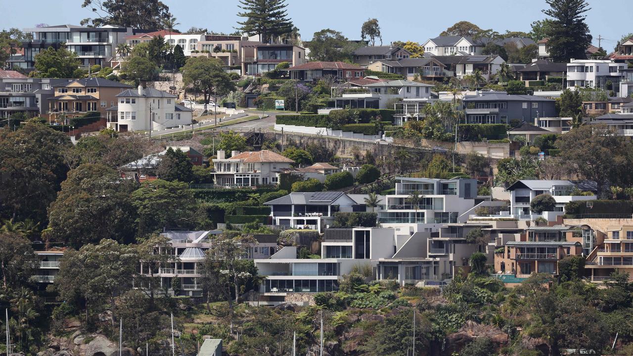 People from the city have increasingly moved to regional areas as they are more affordable than urban suburbs. Picture: NCA NewsWire / David Swift