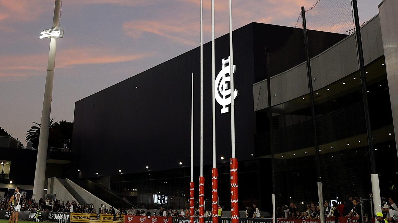 A senior Carlton staffer has taken leave. Picture: Michael Klein