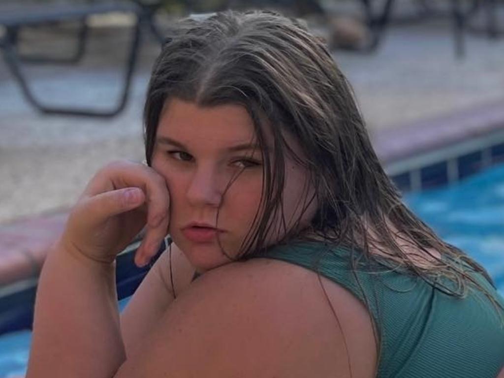 Teacher's TikTok series shows realities of traveling as a plus-size person  - Good Morning America