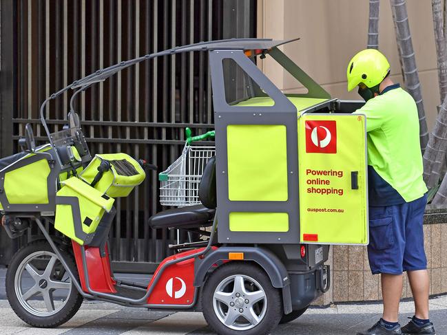 Need a job? Australia Post is recruiting. Picture: NCA NewsWire / John Gass