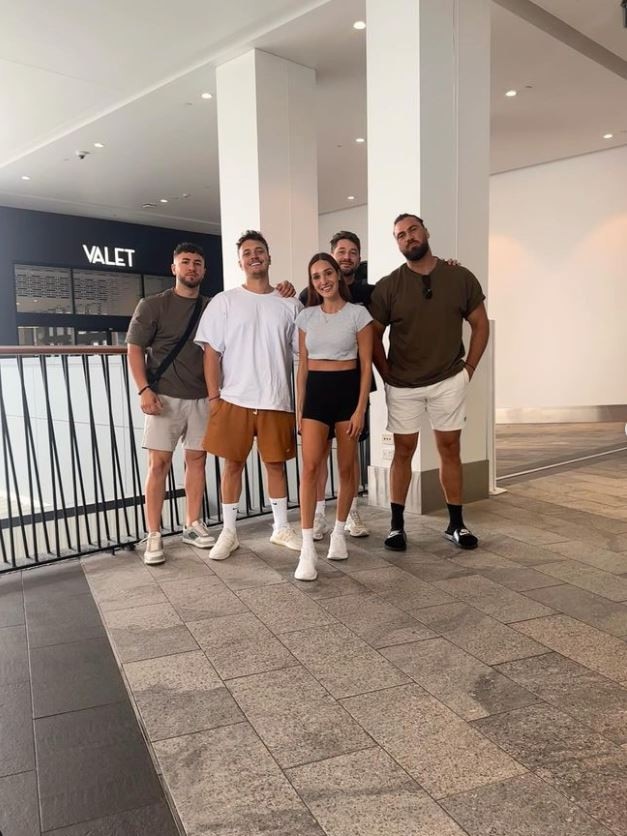 The Adelaide born fitness magnate with over 16 million Instagram followers Kayla Itsines has officially announced her relocation to Queensland. Photo: Instagram/kayla_itsines