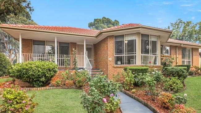 12 Stringybark Court, Berwick is asking $640,000-$685,000.