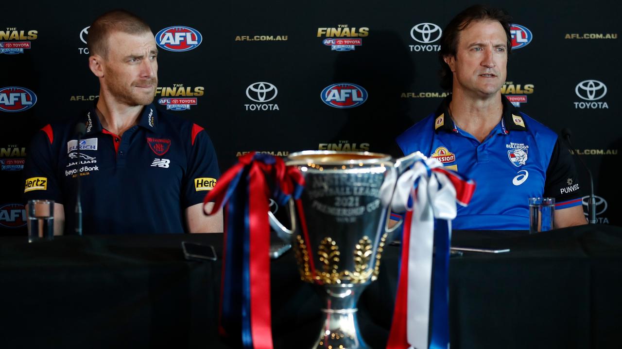 Melbourne coach Simon Goodwin and Bulldogs coach Luke Beveridge. Picture: Michael Willson
