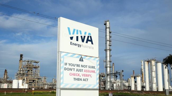 Viva Geelong refinery. Picture: Alison Wynd