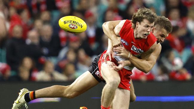 St Kilda's Dan Butler tackles Sydney's Nick Blakey at the SCG. Picture: Phil Hillyard