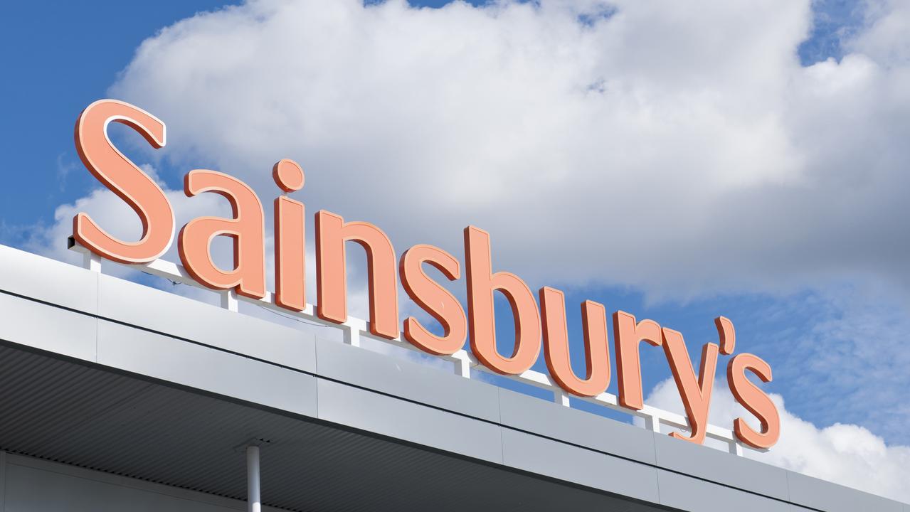 Sainsbury's is launching new packaging to allow people to ‘rip and tip’ meat straight into the frying pan without touching it. Picture: iStock