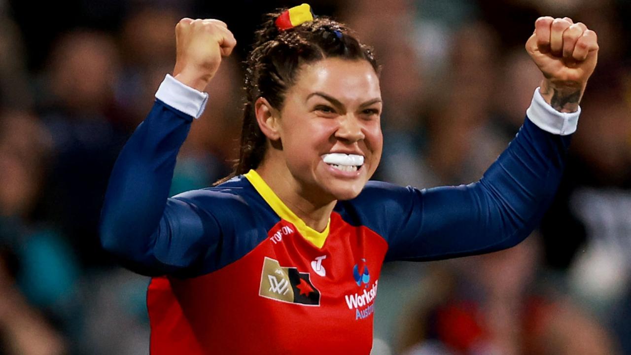 ADELAIDE, AUSTRALIA - SEPTEMBER 30: Anne Hatchard of the Crows celebrates a goal during the 2022 S7 AFLW Round 06 match between the Adelaide Crows and the Port Adelaide Power at Adelaide Oval on September 30, 2022 in Adelaide, Australia. (Photo by James Elsby/AFL Photos via Getty Images)