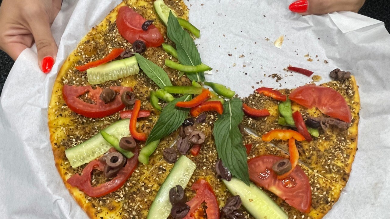 Manoosh  with oregano and vegetables.