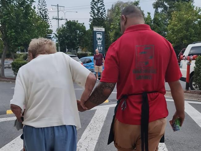 Queensland Bunnings worker praised for kind act