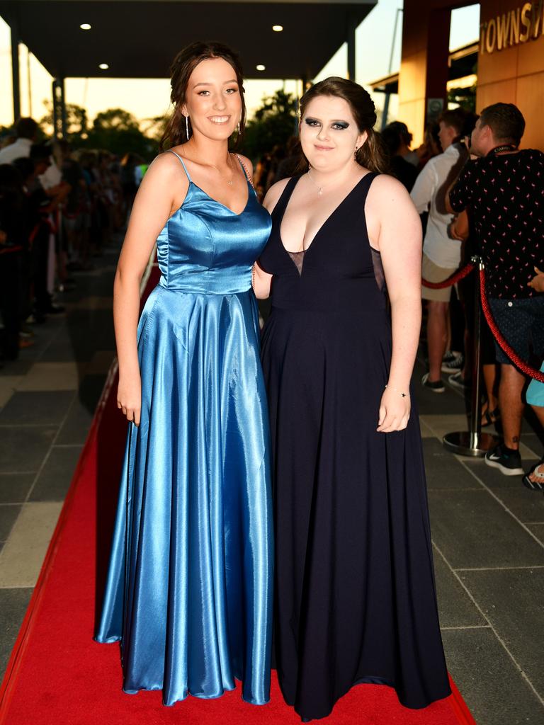 Pimlico State High School formal gallery | Gold Coast Bulletin