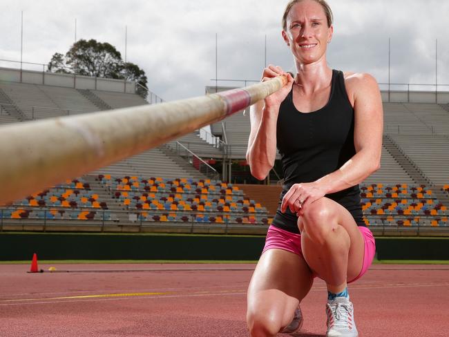 Olympic pole vaulter Alana Boyd training at QE II. Pic Peter Wallis