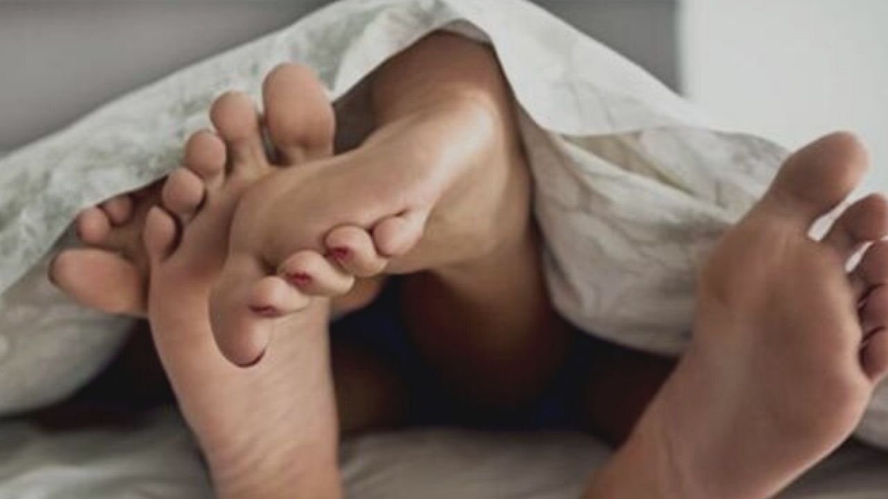 wife and husband sex while sleeping