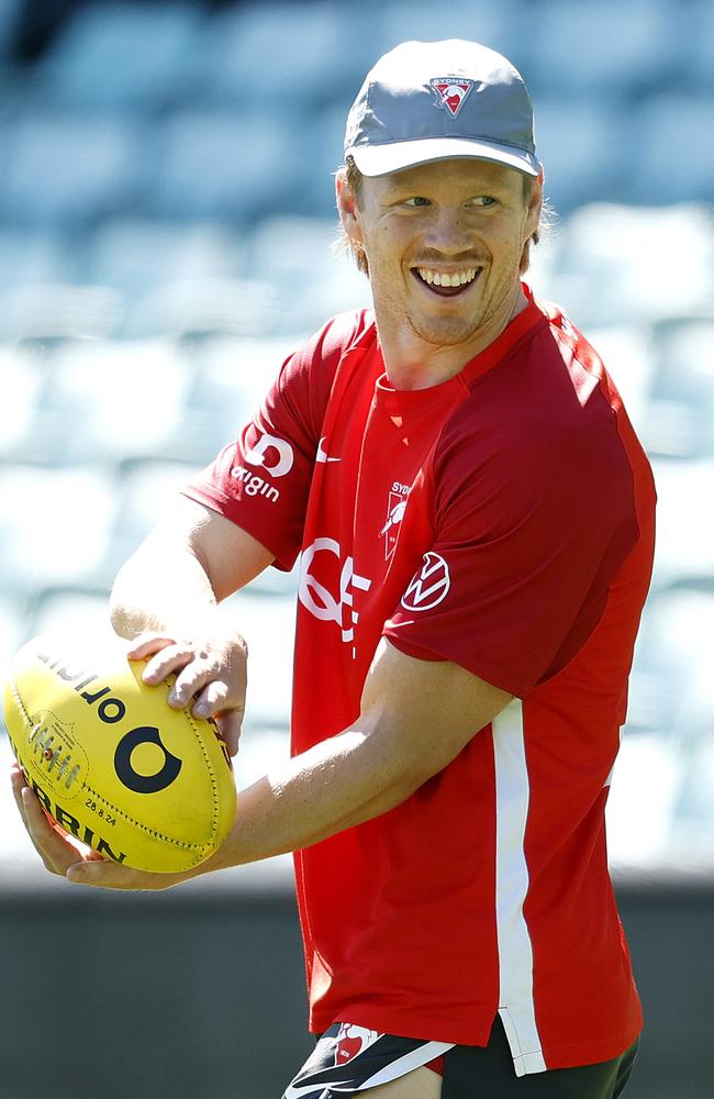 Should the Swans risk Callum Mills in the grand final? Photo by Phil Hillyard.