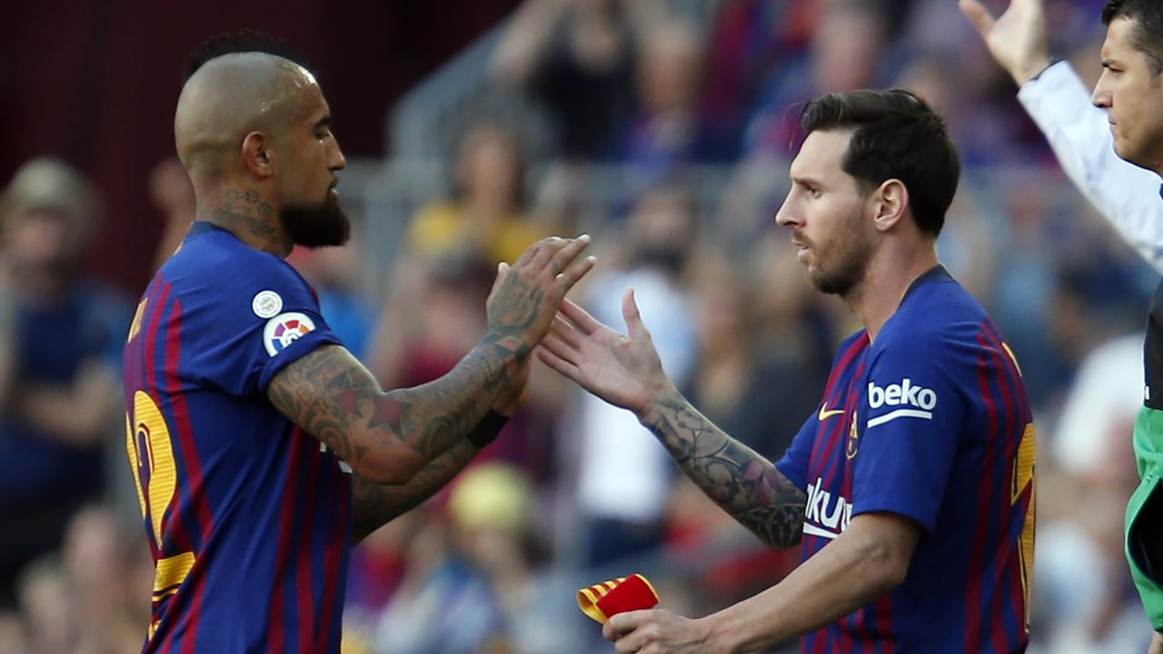 Barcelona's Chilean midfielder Arturo Vidal showed a lack of respect towards his teammates when he first joined the club.
