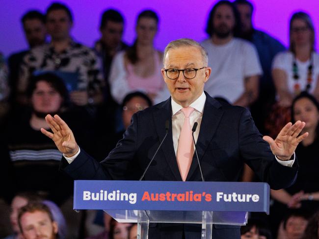 Prime Minister Anthony Albanese at a campaign rally with South Australian Premier Peter Malinauskas in Adelaide. Picture Matt Turner.