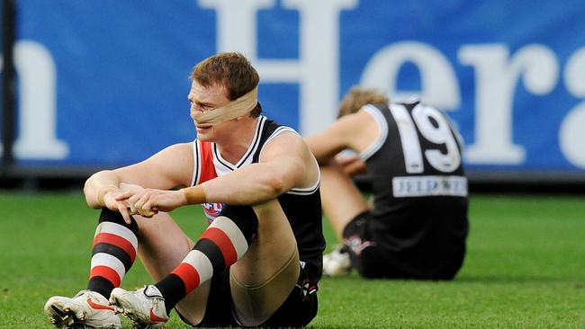 Brendon Goddard and Sam Gilbert after St Kilda’s Grand Final defeat.